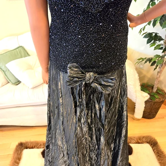 NWT,Shimmering Pewter Crinkle Formal Maxi Skirt, Formal, Holiday, Party, Size 12 - Picture 6 of 16